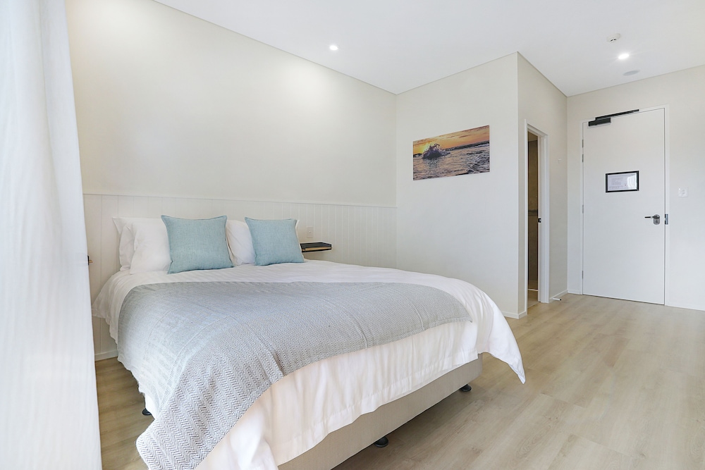 Queen Room With Kitchenette photo 1