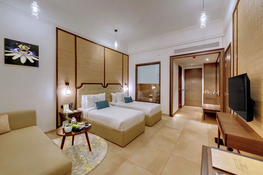 Room, 2 Twin Beds, Balcony (View) photo 3