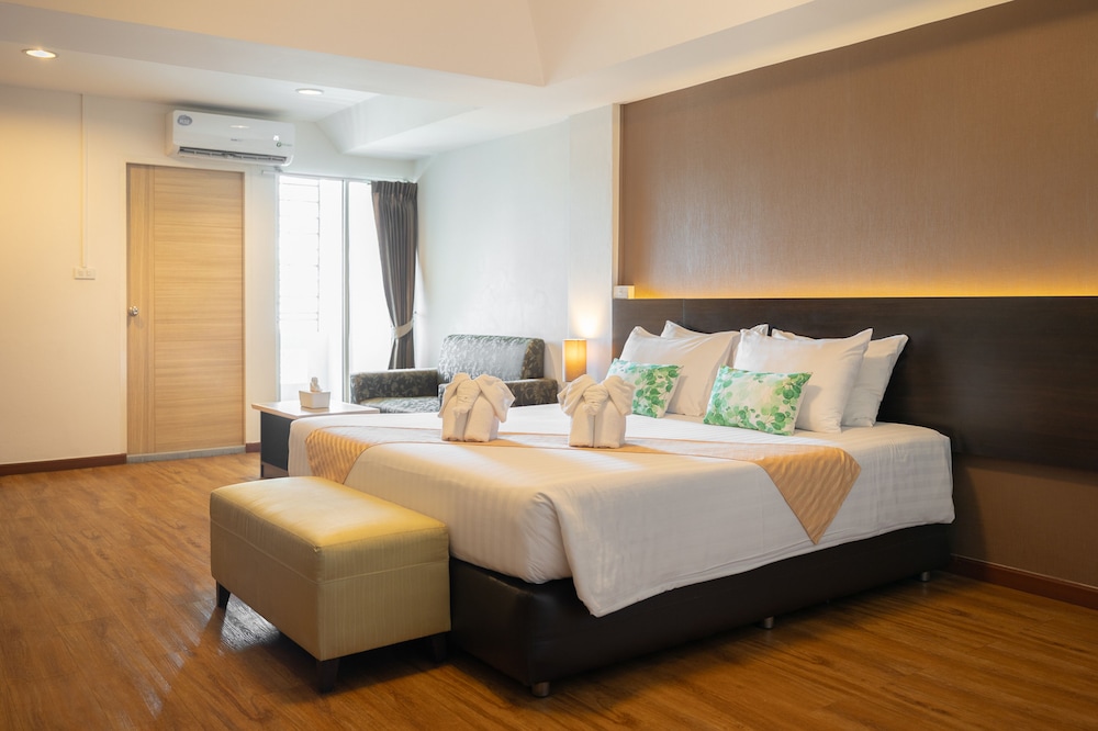 Superior Room (Twin or King) photo 1