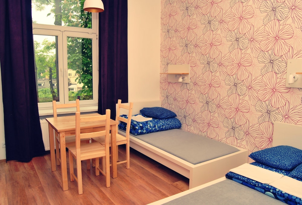 Standard Room, 2 Twin Beds photo 2