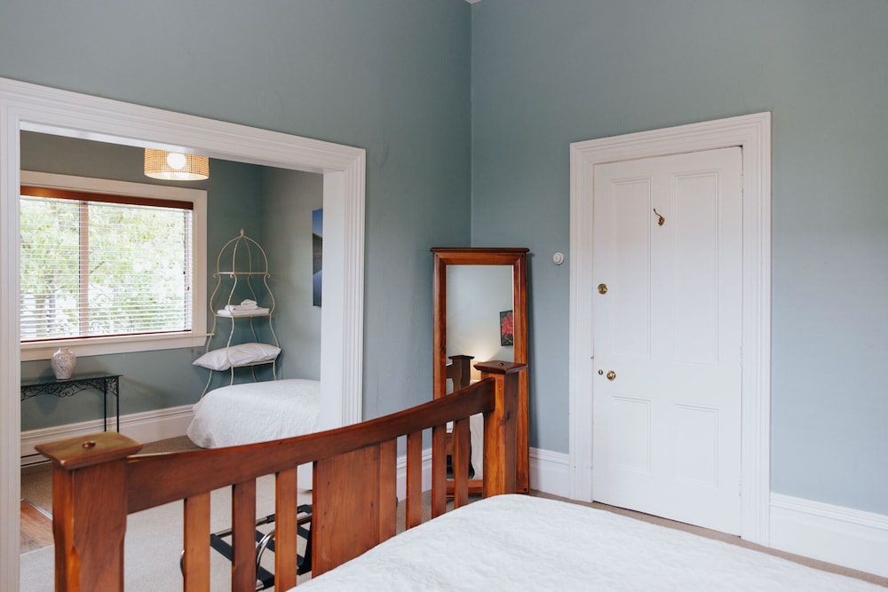 Standard Room, Non Smoking (Avon Room) photo 3