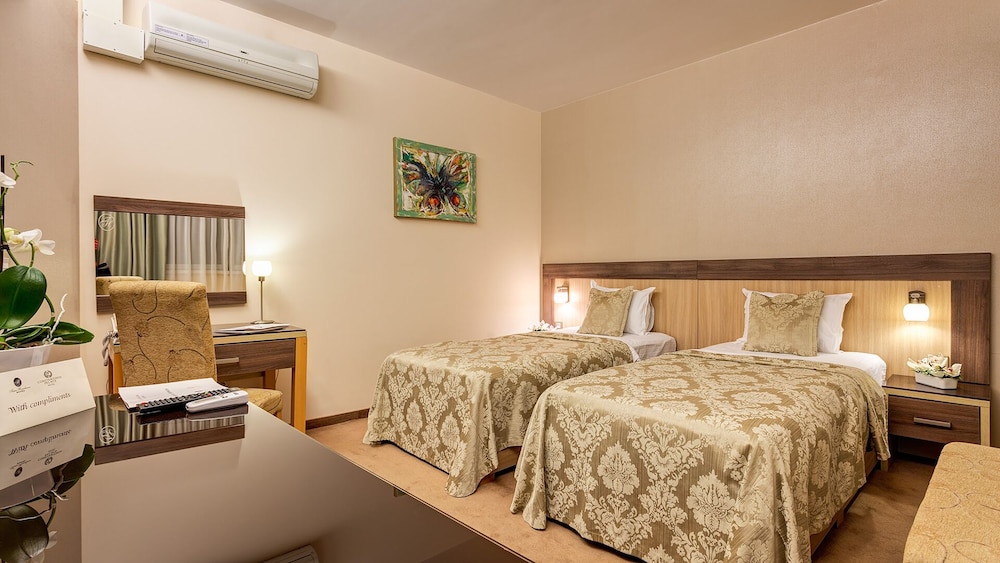 Superior Room - Photo 6