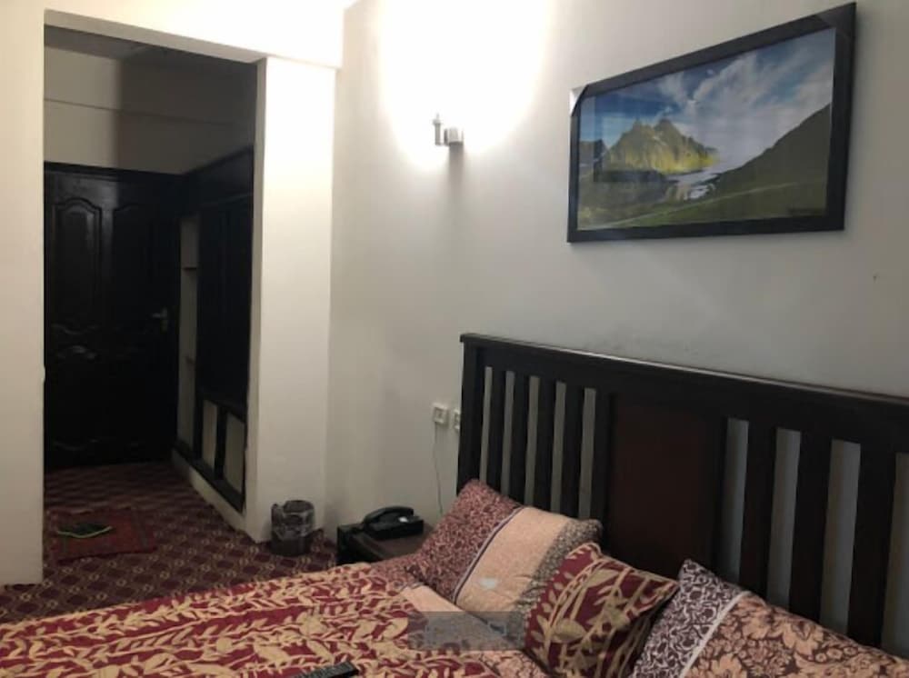 Standard Double Room - Photo 4