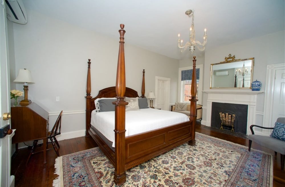 Room, Private Bathroom (1- Madison) photo 3
