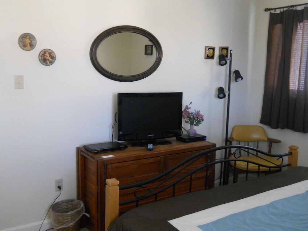 Condo, Multiple Beds (421)