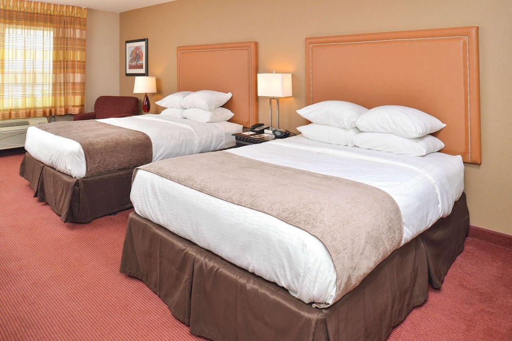 Room, 2 Queen Beds, Accessible, Non Smoking photo 3