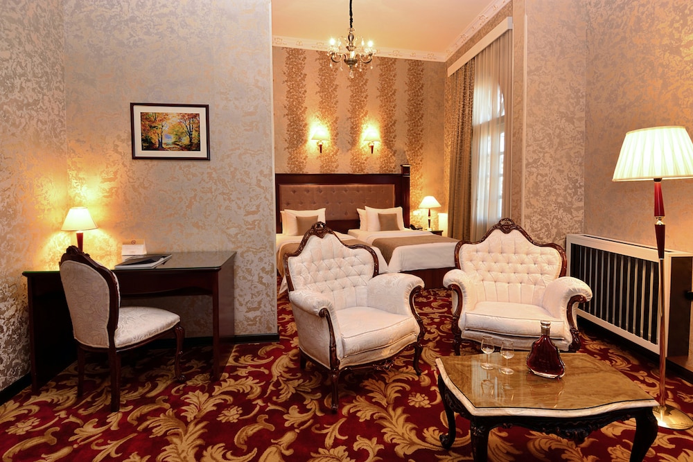Suite, Balcony - Photo 9