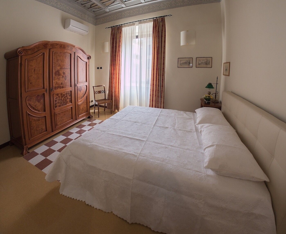 Royal Double Room