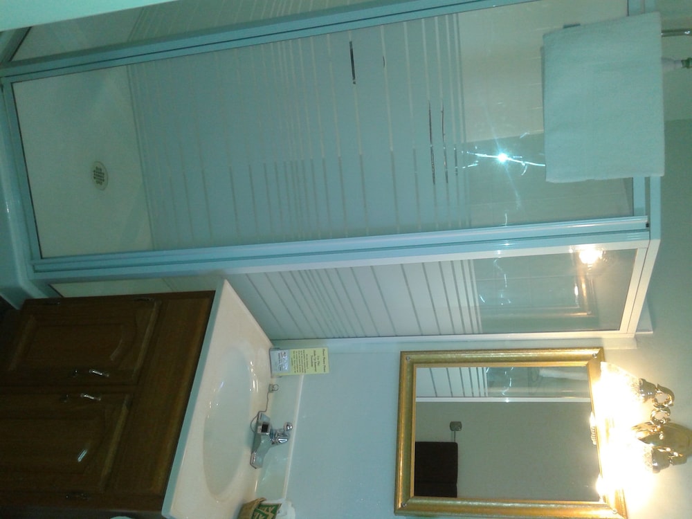 Standard Room, 2 Double Beds photo 3