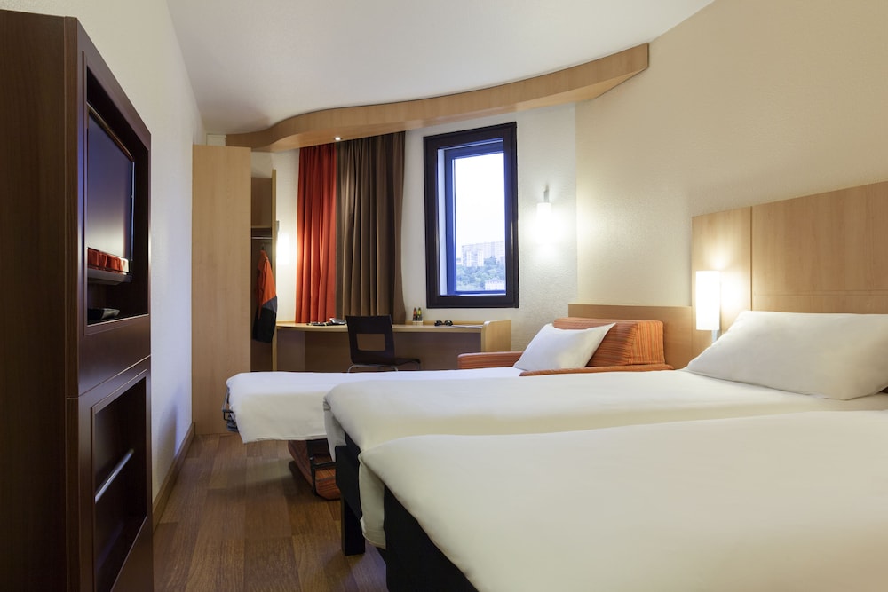 Superior Room, 1 Double Bed with Sofa bed - Photo 16