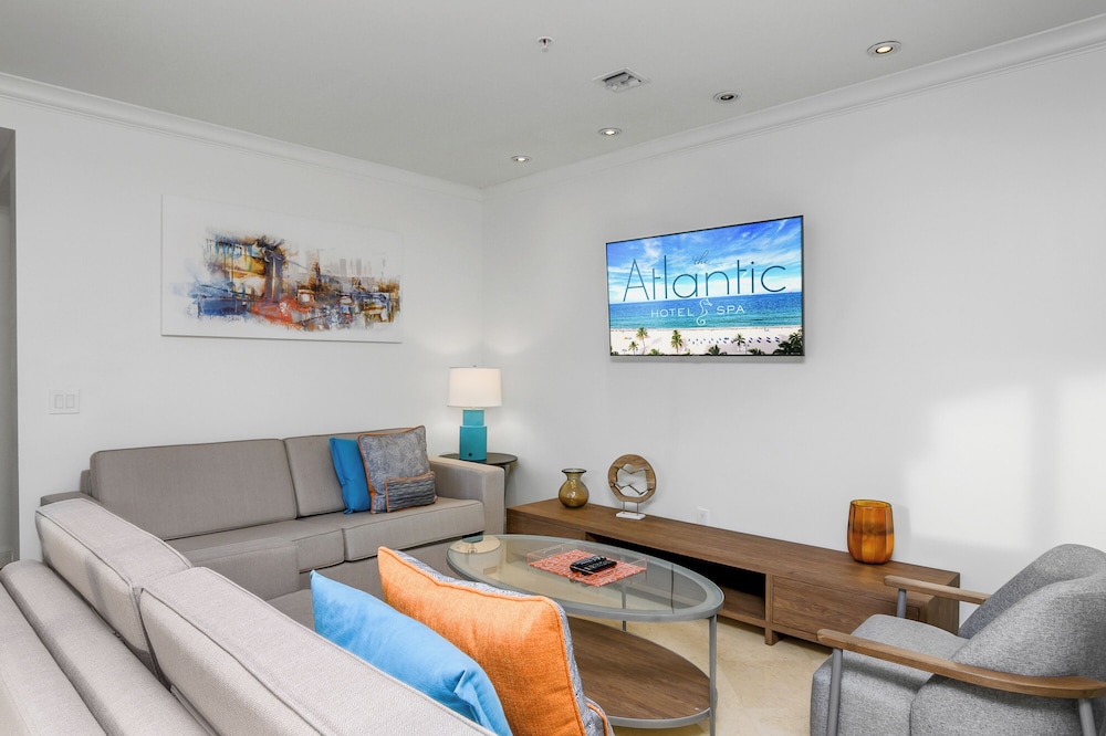 Penthouse, Multiple Beds - Photo 19