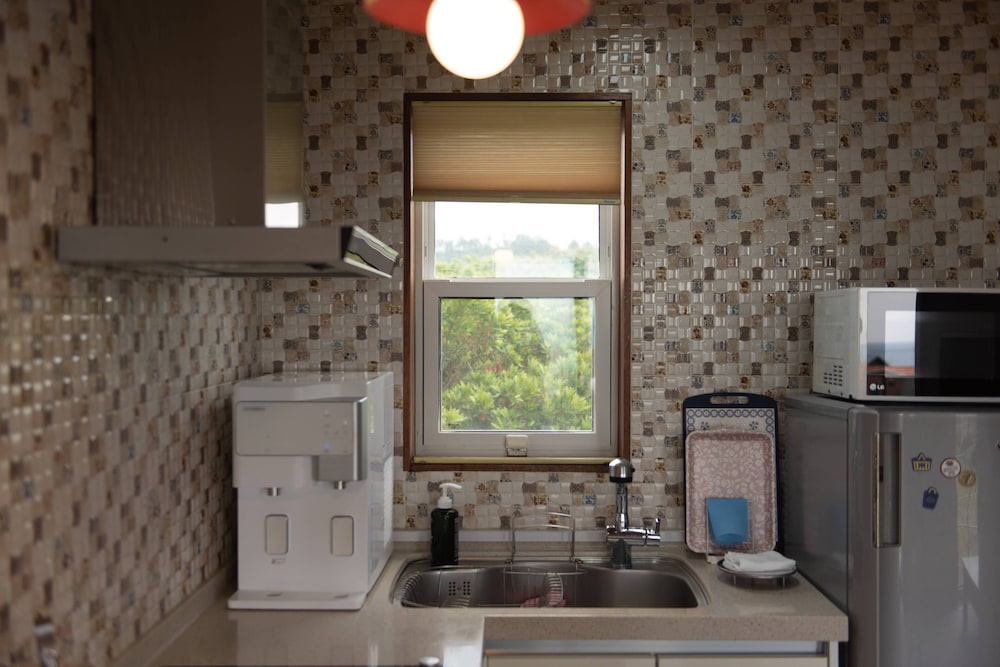 Superior Duplex, 1 Bedroom, Ocean View (GingYi) photo 3