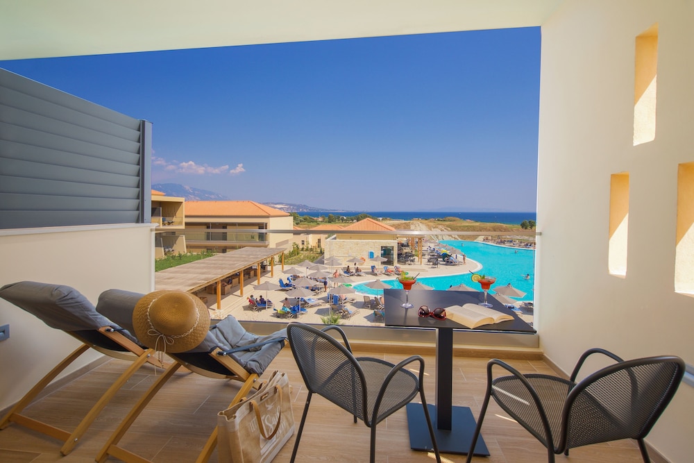 Junior Suite, Balcony, Sea View photo 2