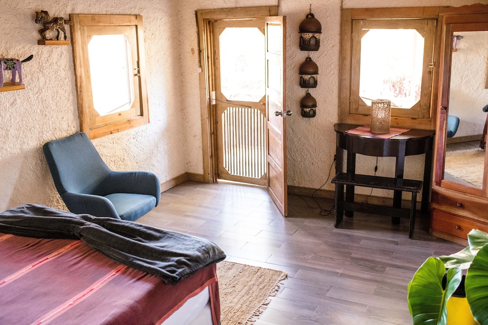 #5 Yellow House Cabana- Queen Bed