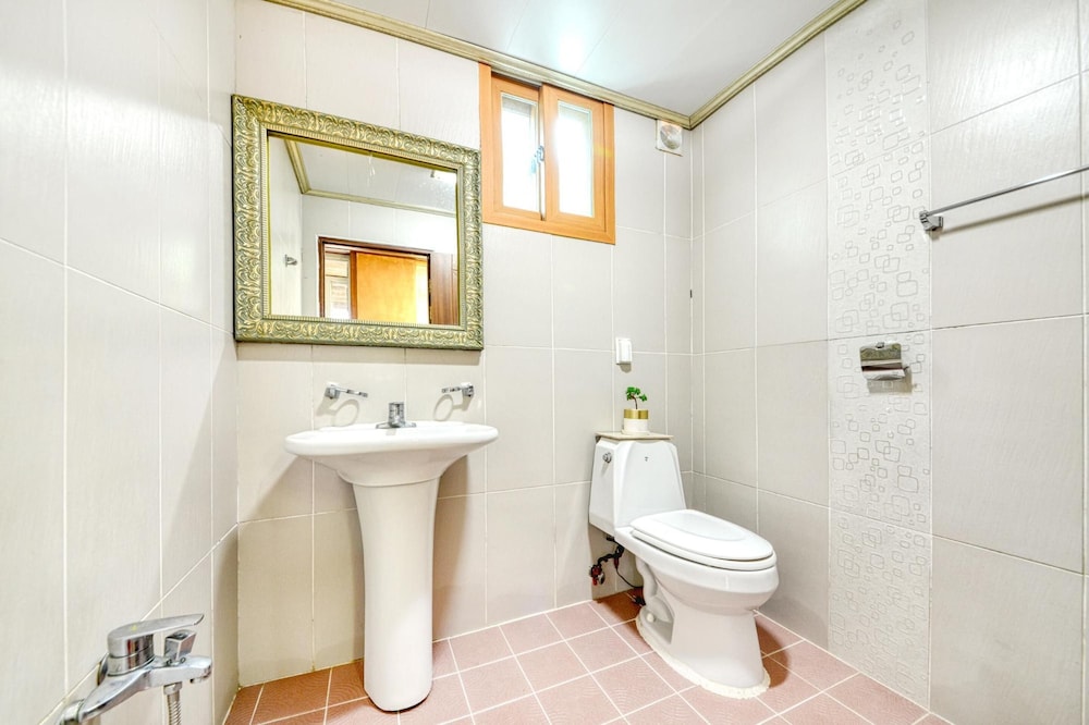 Basic Room, 1 Bedroom (Seolaim) - Photo 10
