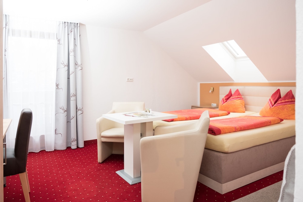 Comfort Double Room, 1 Bedroom, Garden View photo 2