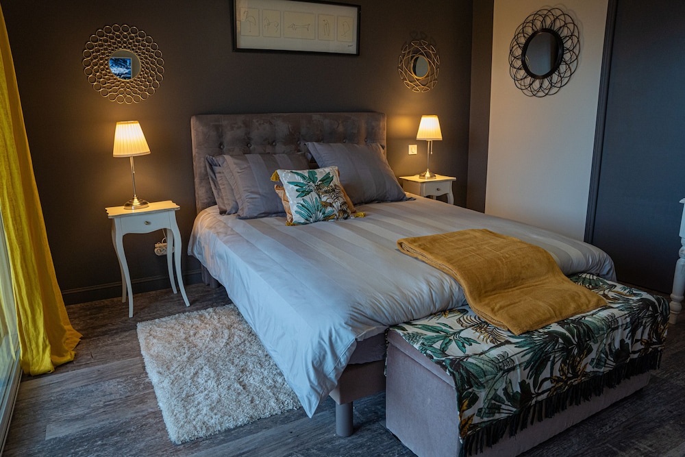 Panoramic Double Room, Private Bathroom, Garden View - Photo 3