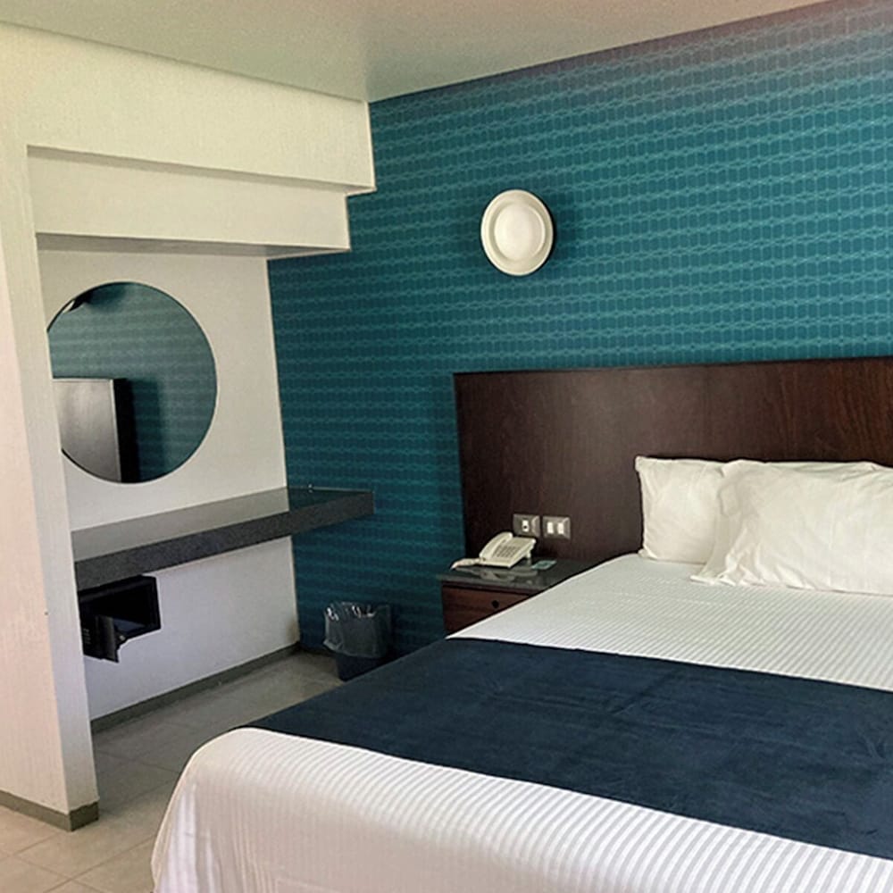 Suite, 1 King Bed