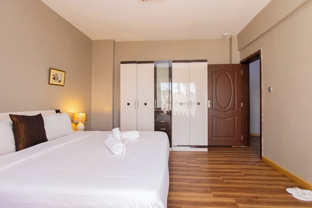 Deluxe Apartment