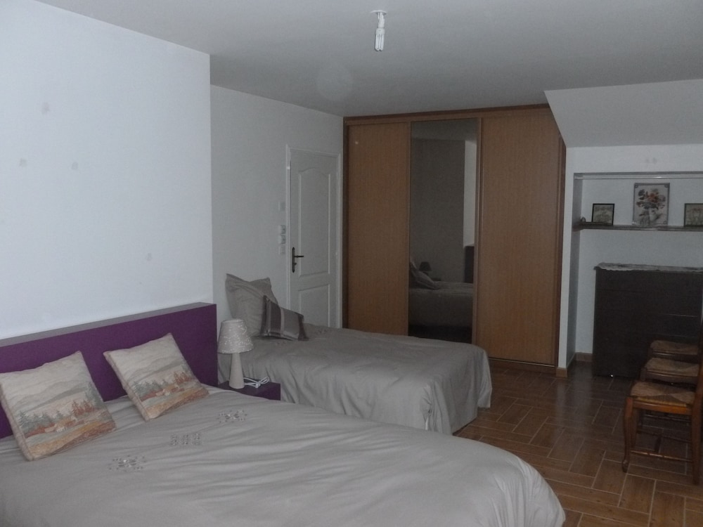 Family Quadruple Room photo 1
