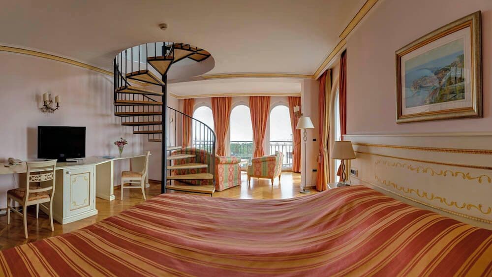 Junior Room