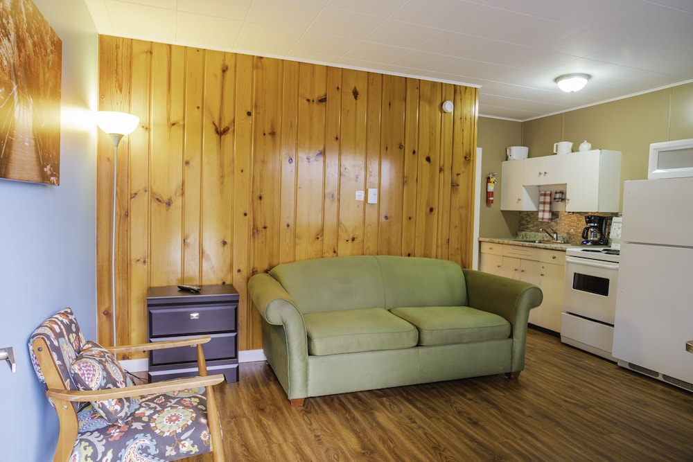 Room, 1 Bedroom, Kitchen photo 1