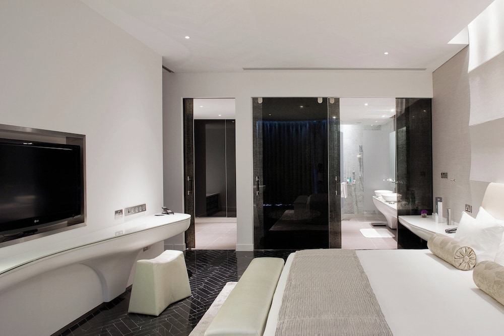 Suite, 2 Bedrooms, Balcony photo 2
