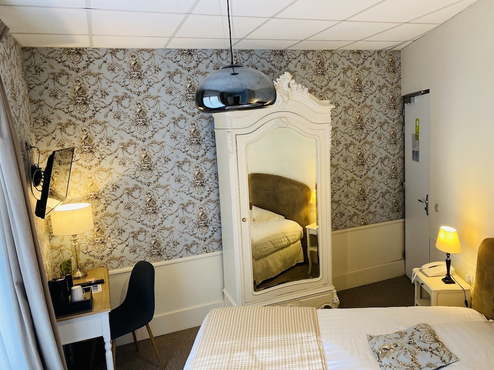Classic Single Room
