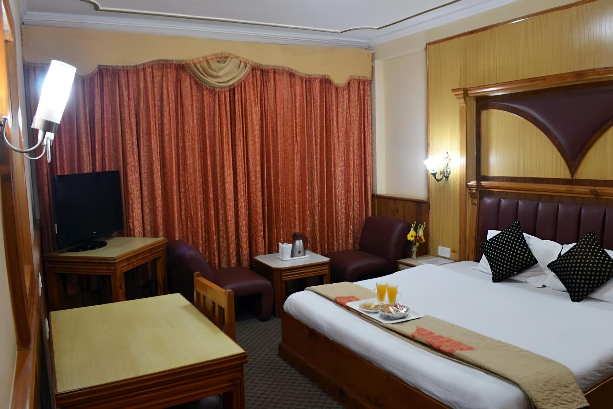Deluxe Double Room - Photo 8