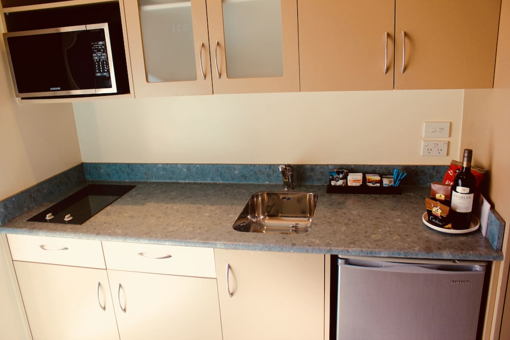 Ocean View Executive Studio with Spa - Photo 9