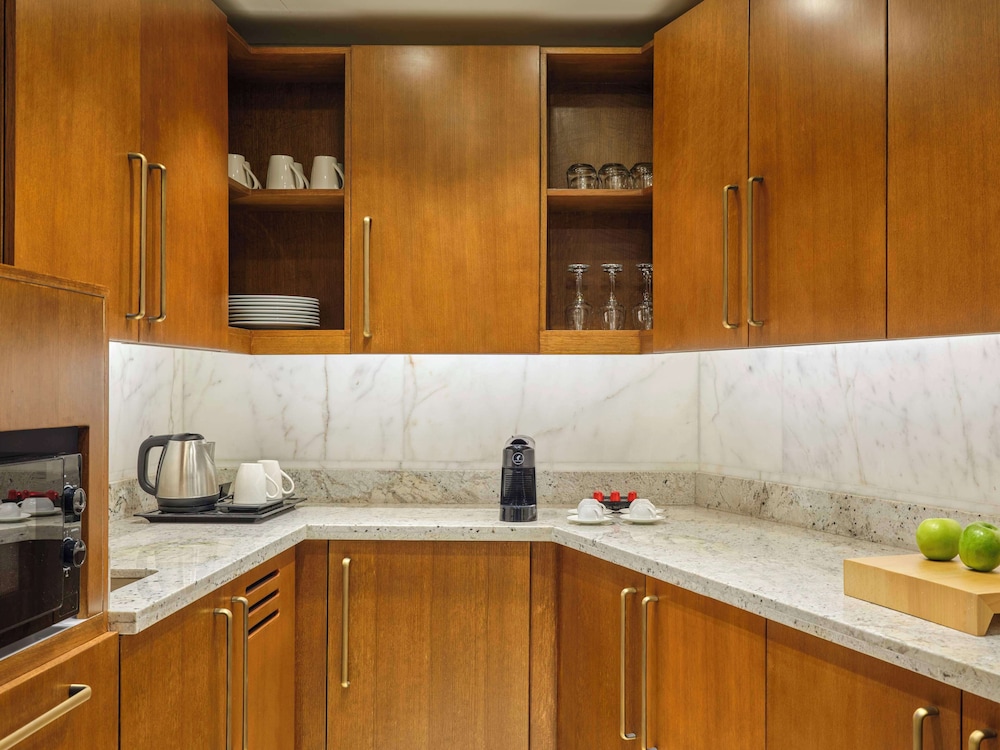 Royal Suite photo 2