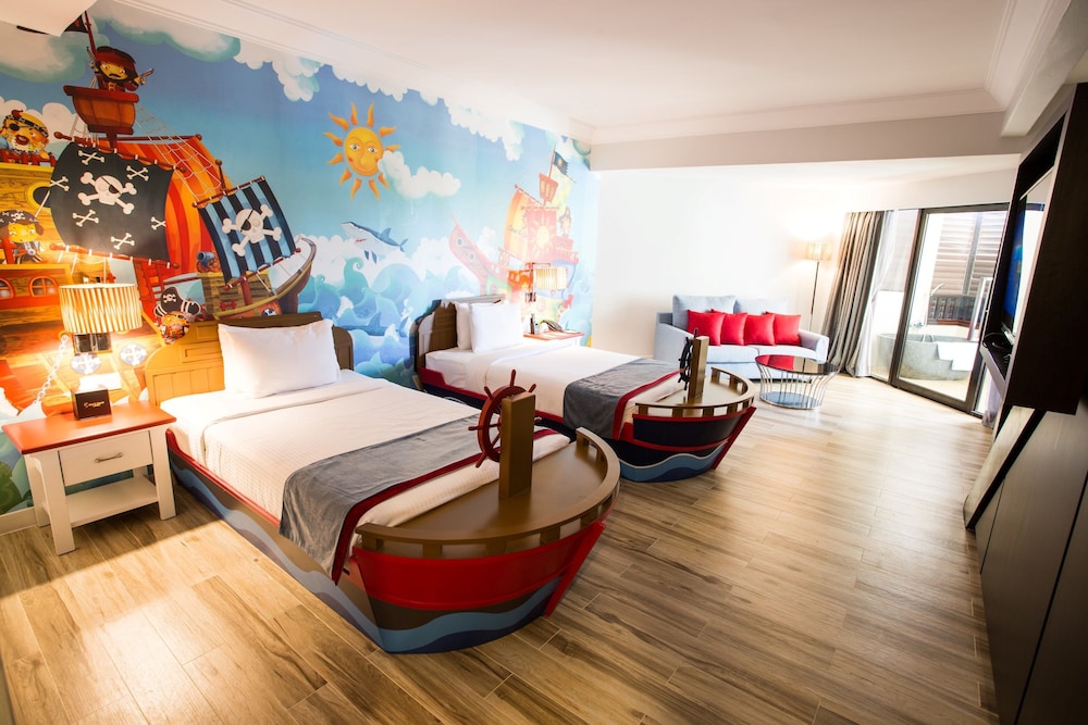Family Suite, Garden View - Photo 6