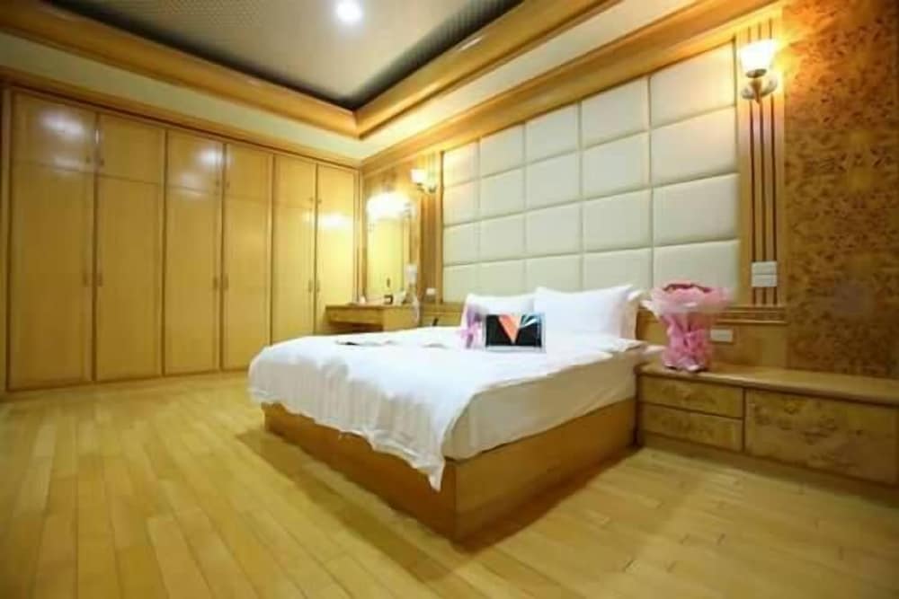 Quadruple Room photo 2