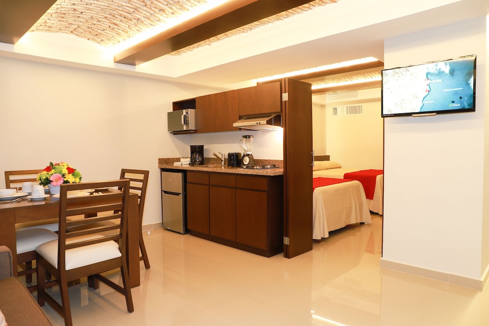 Superior Suite with Kitchenette, Sea View - Photo 4