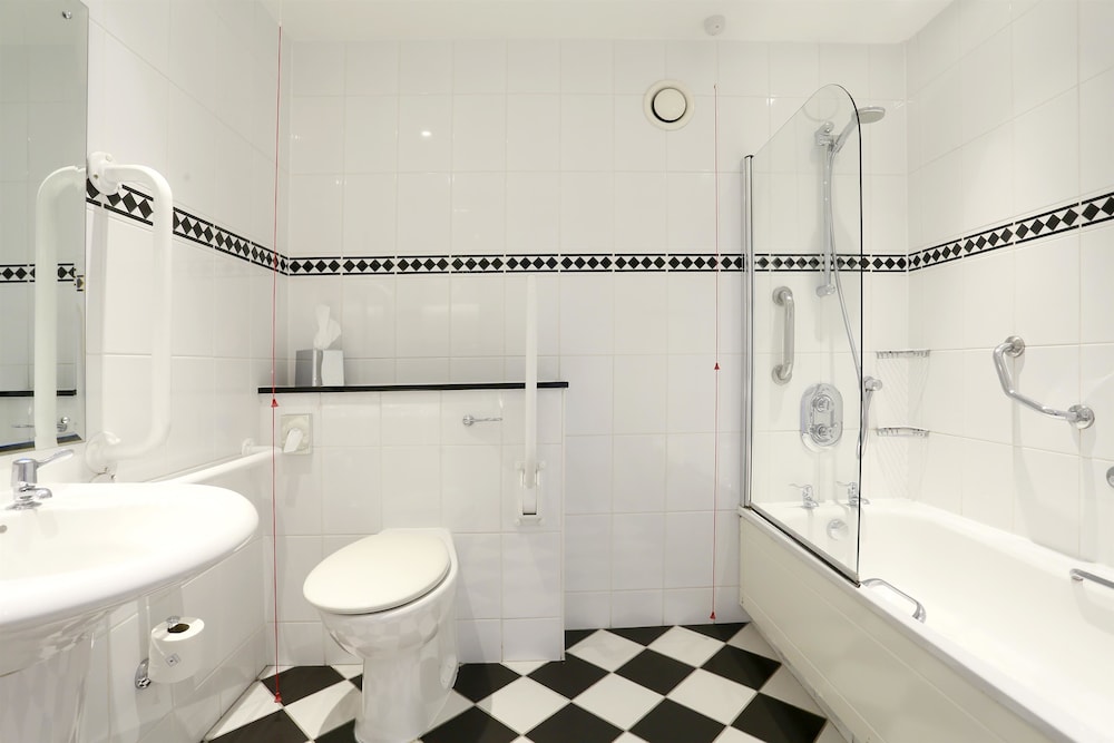 Suite, 1 Double Bed (Deluxe Suite) - Photo 2