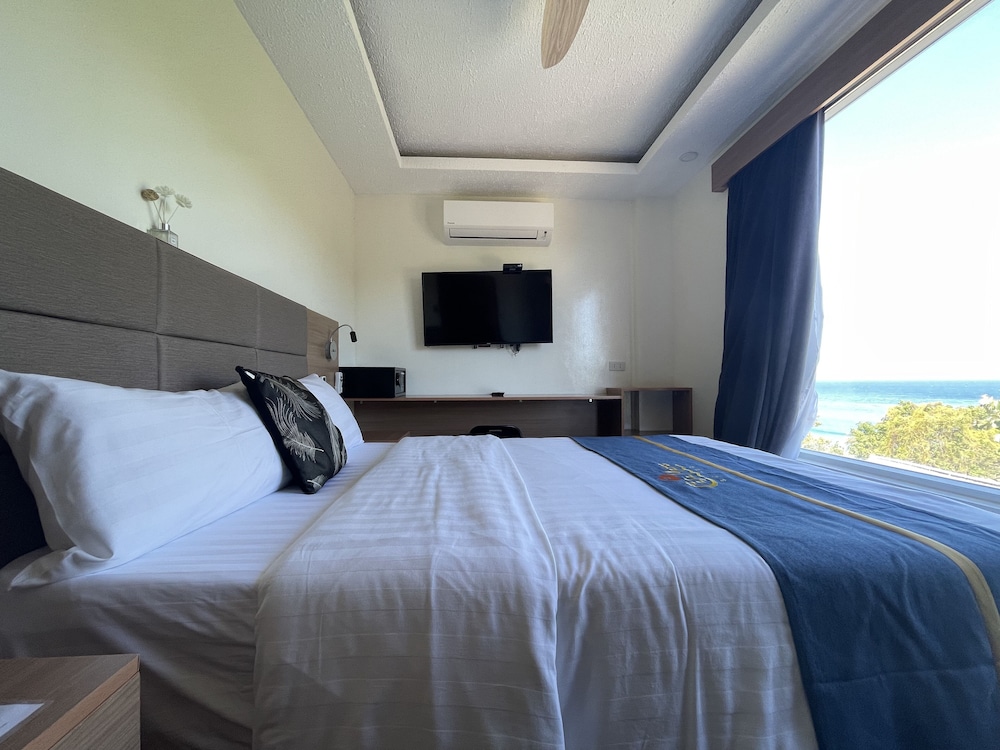 Deluxe Room - Photo 3