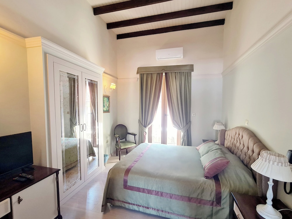Standard Room 2 with Balkon photo 1