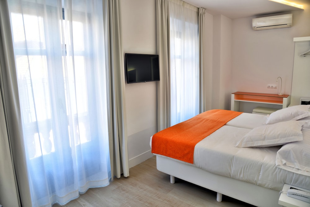 Superior Double Room - Photo 3