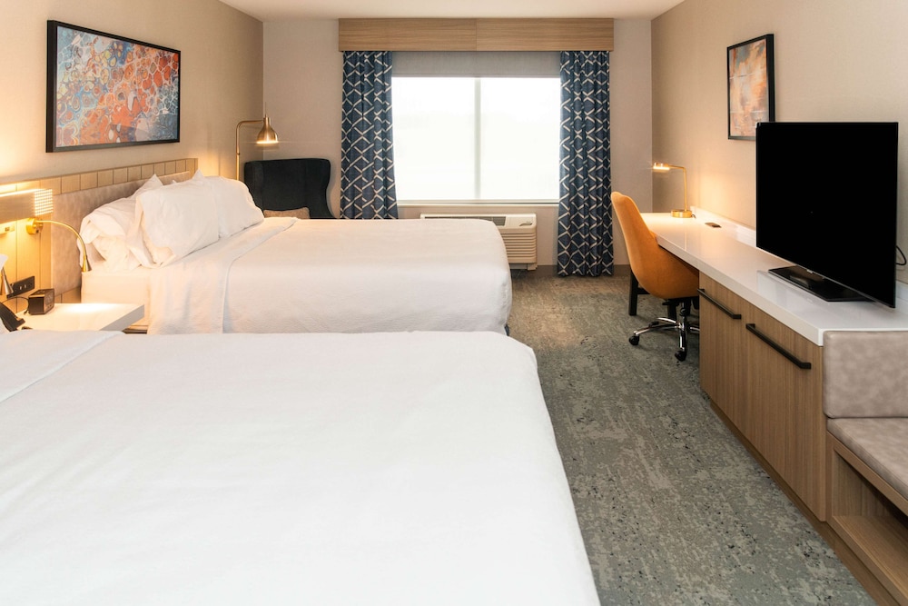 Room, 2 Queen Beds - Photo 7