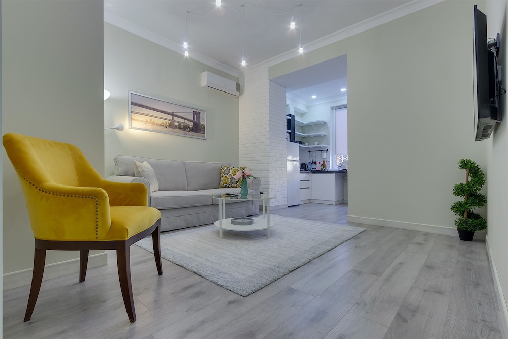 Grand Apartment, 1 Queen Bed with Sofa bed, Ground Floor photo 1