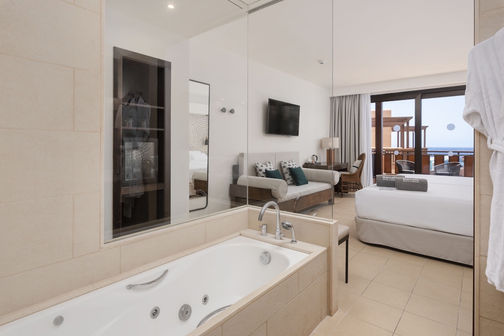 Double Room, Partial Sea View