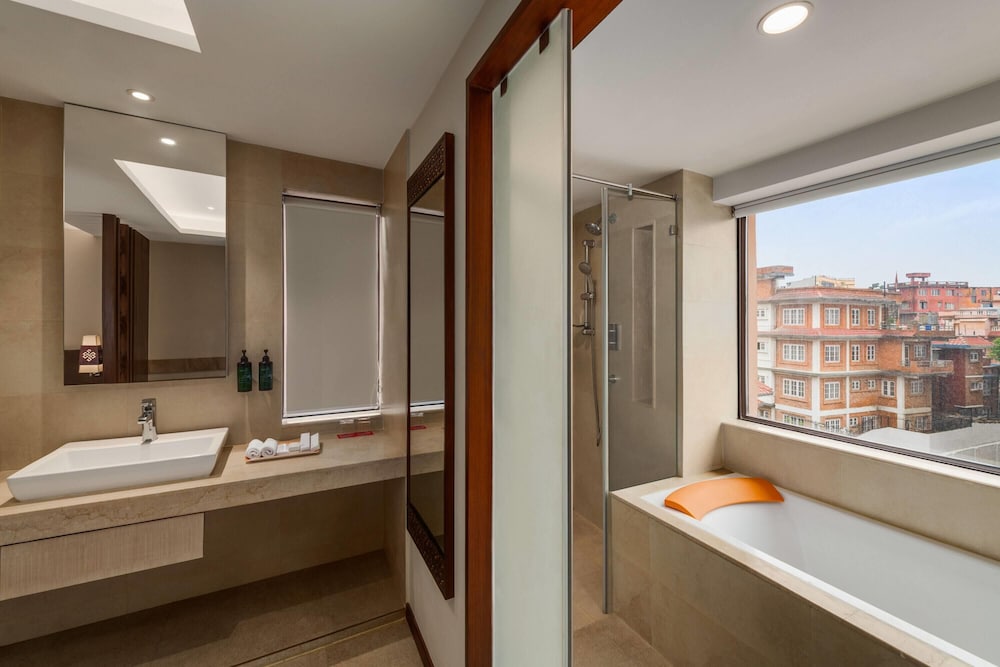 Deluxe Room, 2 Twin Beds - Photo 2