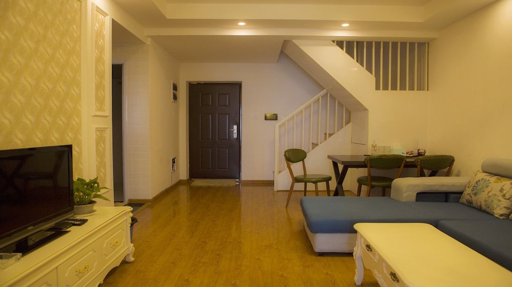 Suite, 3 Bedrooms