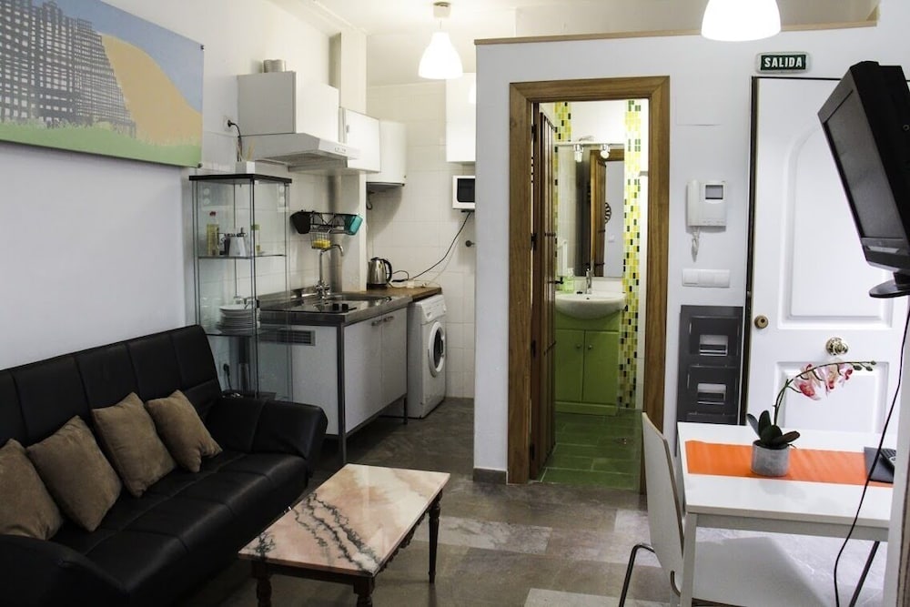 Apartment, 1 Bedroom - Photo 27