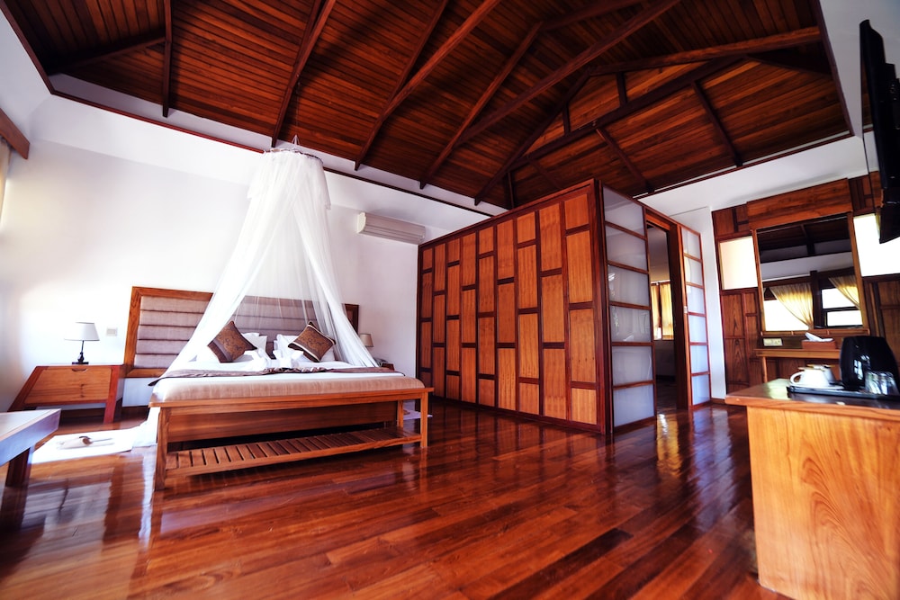 Villa, Mountain View