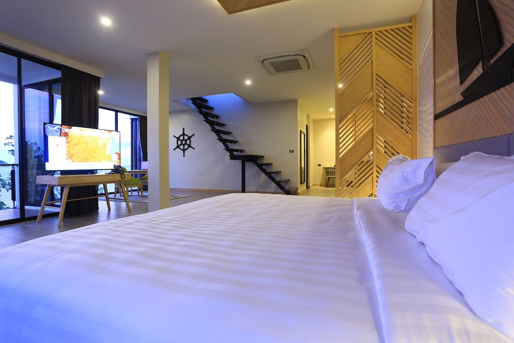 Light House Suite - Photo 16