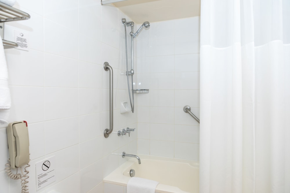 Traditional Room, 2 Double Beds - Photo 8