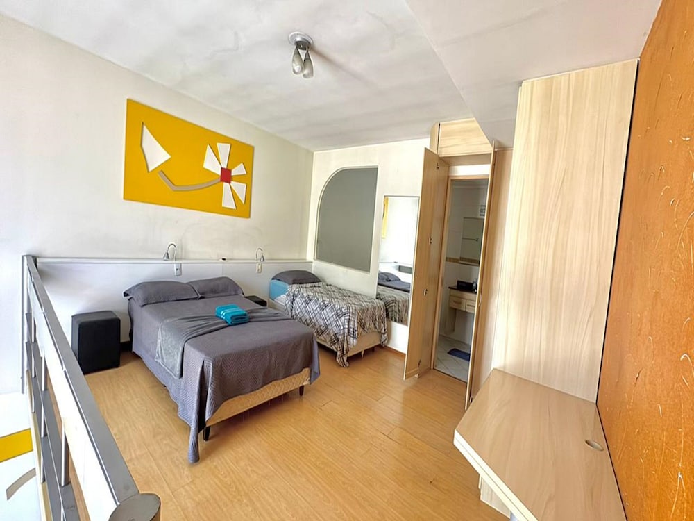 Apartment photo 2