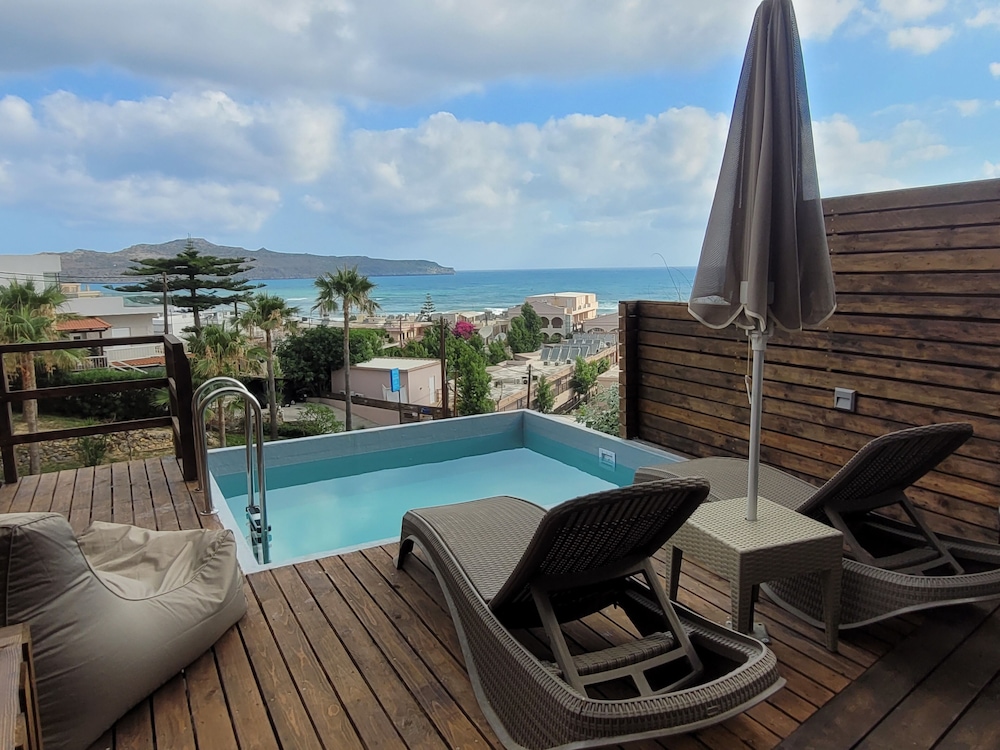 Double Room, Private Pool, Sea View - Photo 1