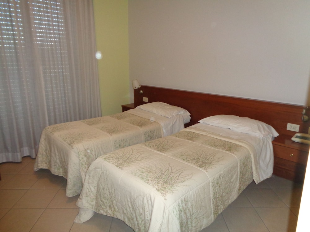 Classic Double or Twin Room photo 1